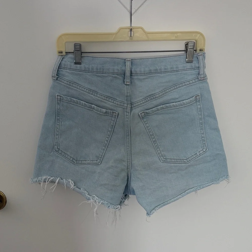 Old Navy Sky High A Line Cutoff Denim Shorts Size 6. - Picture 2 of 4